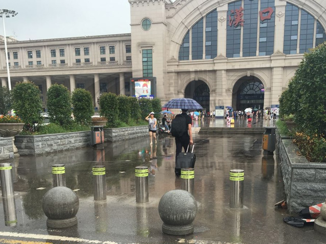 热烈庆祝武汉市汉口火车站升降路桩项目竣工